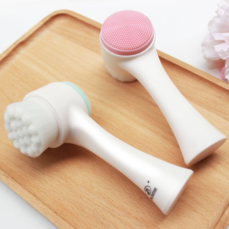 Double-Sided Cleansing Brush